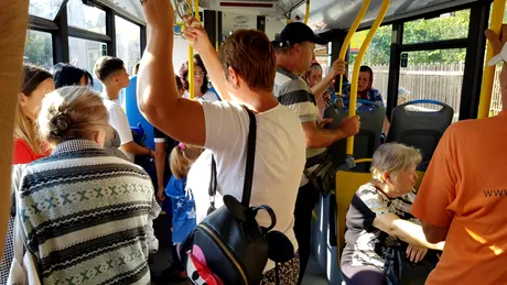 Locuitorii unui oraș din România ar putea avea transport public cu 1 leu pe zi