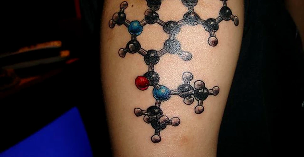 Un student canadian a inventat crema de îndepărtare a tatuajelor