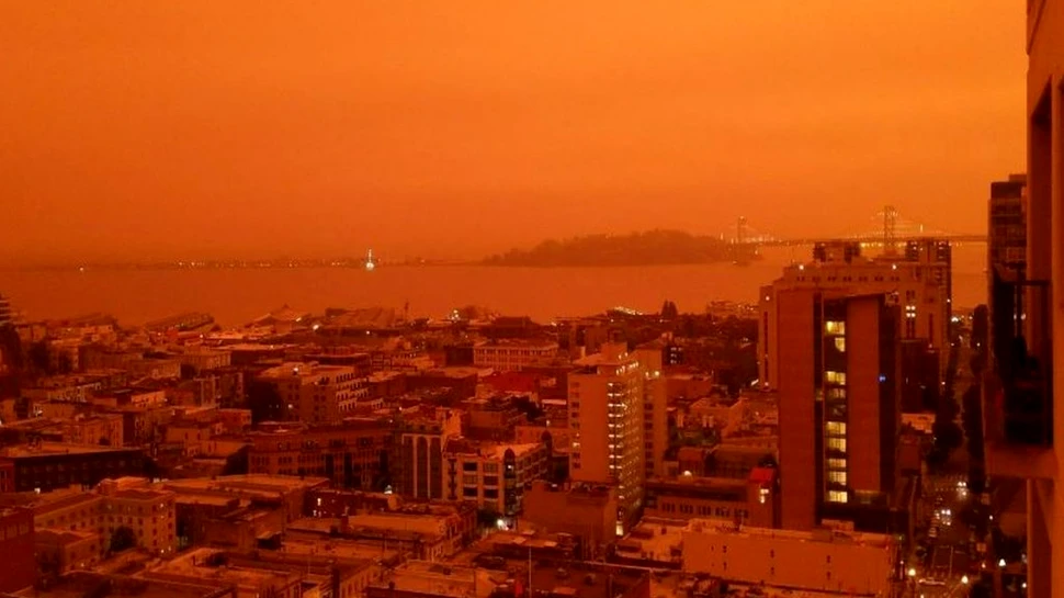 Imagini apocaliptice în San Francisco. Fumul gros de la incendiile de vegetație a pus stăpânire pe oraș