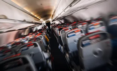 Locurile din avion pe care pasagerii ar trebui să le evite pe cât posibil