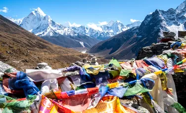 Un alpinist american în vârstă de 39 de ani a murit în Munții Himalaya