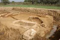 8 morminte antice, descoperite pe un teren privat din Peloponez
