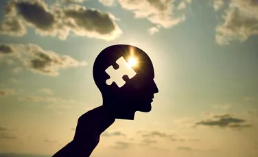 Un virus contractat de majoritatea oamenilor în copilărie ar putea declanșa Alzheimer