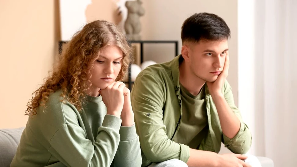 Divorțul tăcut: de ce se destramă relațiile înainte ca partenerii să se despartă oficial