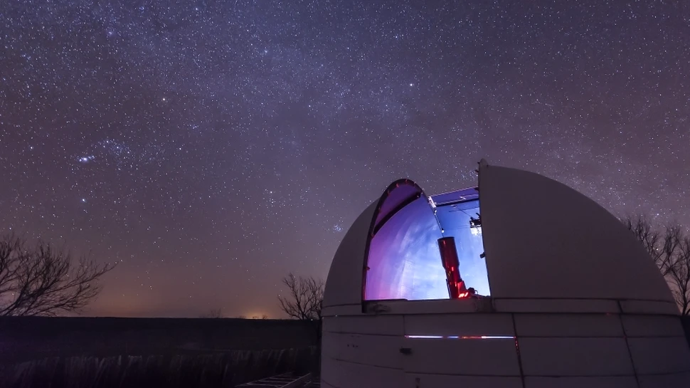 Un munte va fi aruncat în aer pentru construirea celui mai mare telescop din lume. LIVE VIDEO