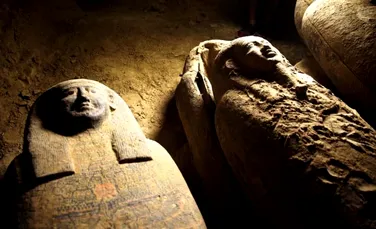 Autoritățile egiptene au descoperit sicrie complet sigilate și neatinse de 2.500 ani
