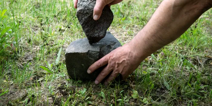 Test de cultură generală. Care este cea mai veche meserie din lume?