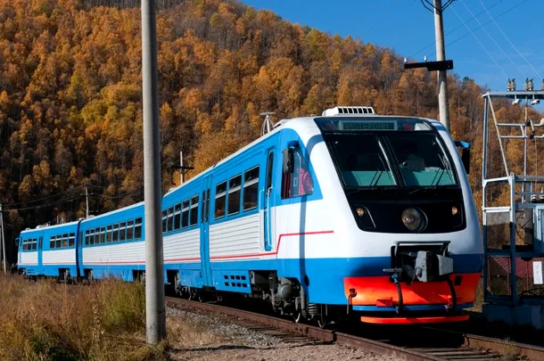 Tren modern pe ruta Trans-siberianului
