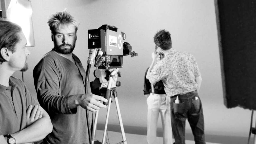 Luc Besson, regizorul cu soții frumoase. „Cred că avem o noțiune greșită de film comercial și film intelectual sau artistic. Toate filmele sunt comerciale”
