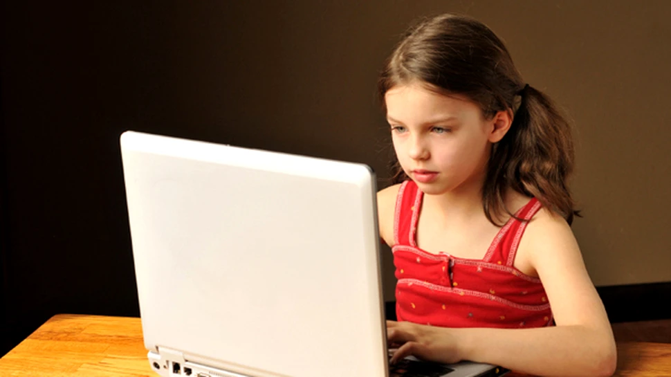 Salvaţi Copiii apără drepturile copiilor şi pe Internet în cadrul programului Sigur.info