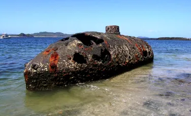 De mai bine de 145 de ani, epava unui submarin iese la suprafaţă la reflux în fiecare zi – VIDEO