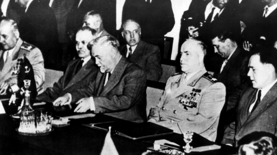 Tratatul de la Varșovia, răspunsul Uniunii Sovietice la NATO
