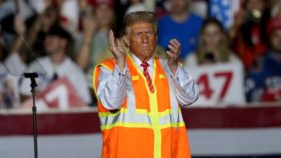 Cu cât au crescut acţiunile Trump Media în anul 2024?