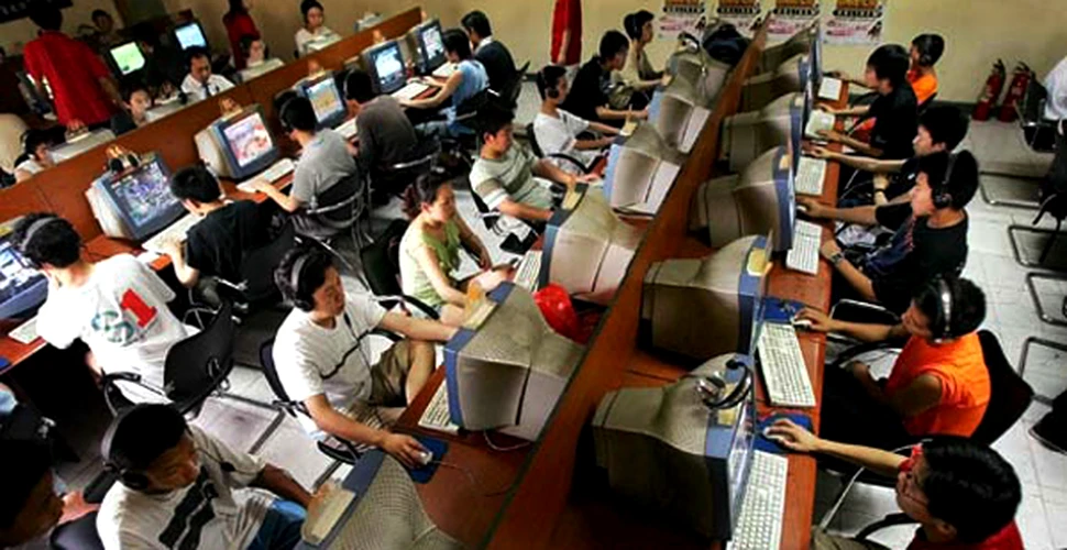 Chinezii au pus stapanire pe internet