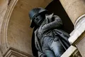 Napoleon Bonaparte, unul dintre cei mai mari comandanți din istorie. „Zece oameni care vorbesc fac mai mult zgomot decât zece mii care tac”