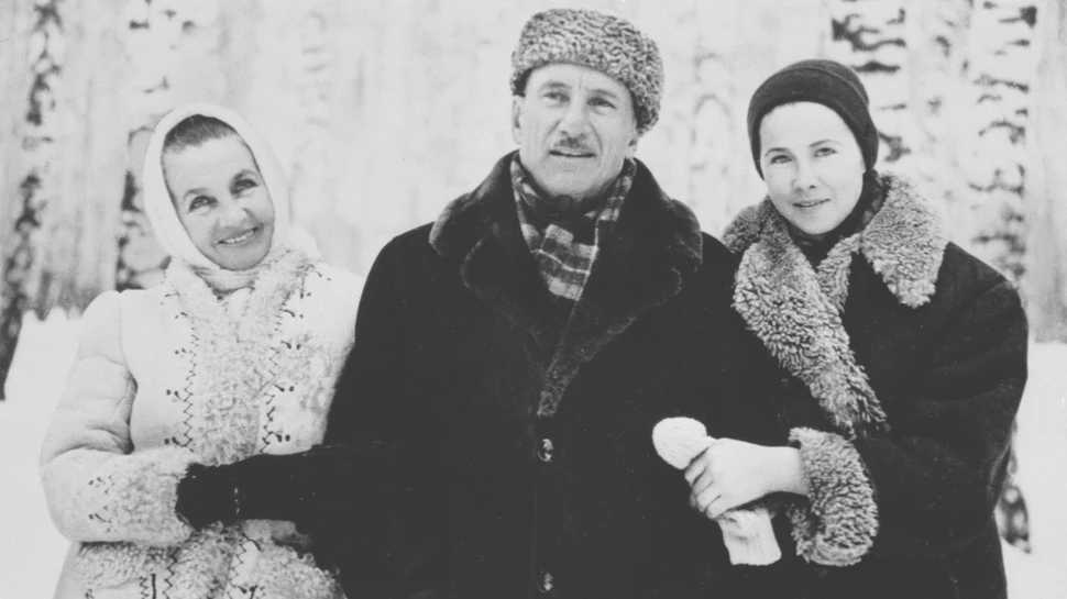 De ce suntem atraşi de oamenii care se aseamănă cu părinţii noştri? Ştiinţa are un răspuns – VIDEO