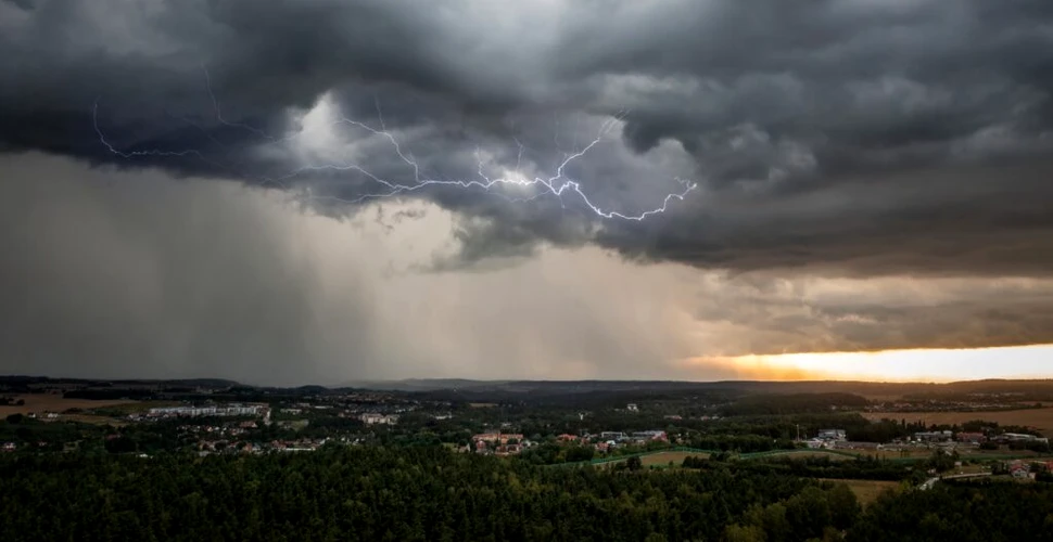 Vremea se răcește din nou! Meteorologii au anunțat când și unde scad temperaturile