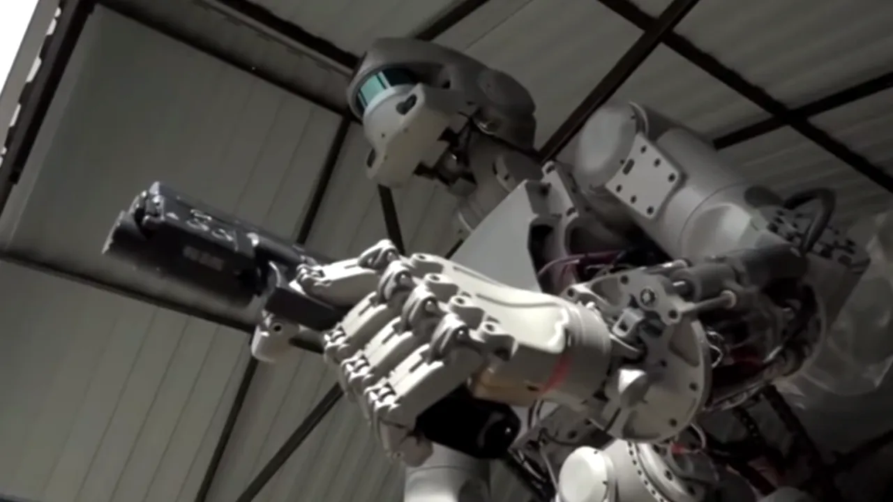 1-robot-rusia-youtube1 