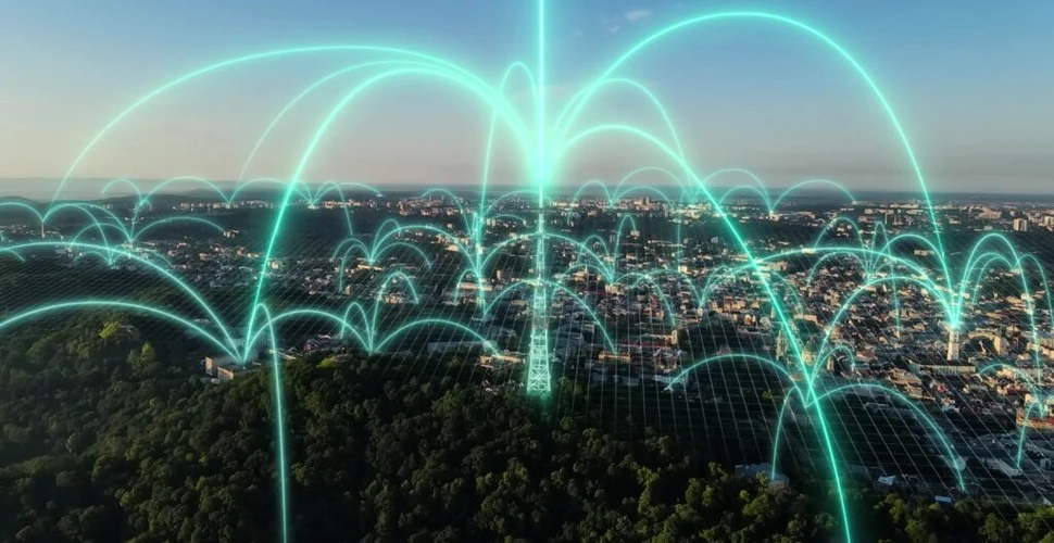 Elon Musk lansează serviciul Starlink în cea mai populată țară din lume