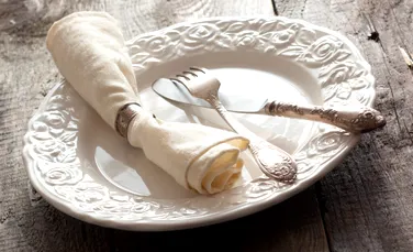 Istoria șervețelului. Cum a evoluat de la bucata de pânză a romanilor la șervețelul de hârtie