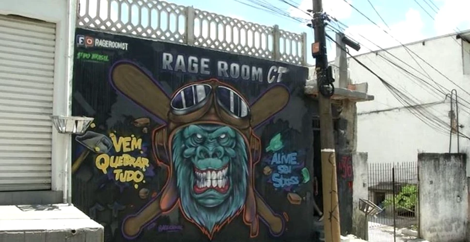 „Rage Room”, locul în care brazilienii își pot „vărsa nervii” acumulați din cauza pandemiei