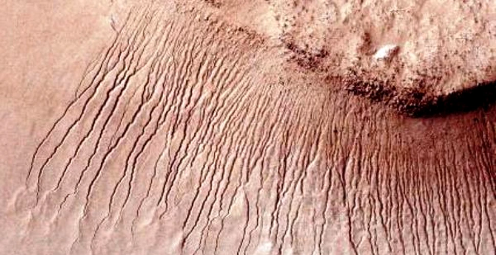 Marte, o planetă cu izvoare sărate?