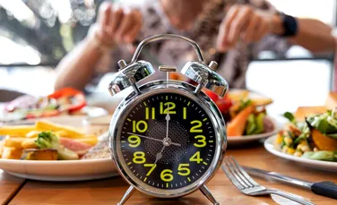Alimentația cu restricție de timp, la fel de eficientă ca dietele personalizate
