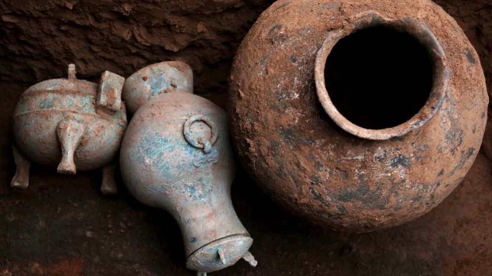 Un vas antic de bronz furat din China a fost vândut la licitaţie, în ciuda apelurilor Guvernului chinez