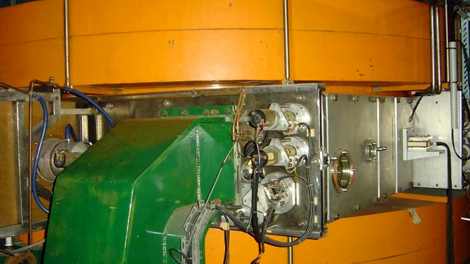 LHC se întoarce în forţă