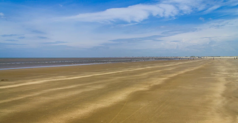 Test de cultură generală. Care e cea mai lungă plajă din lume?