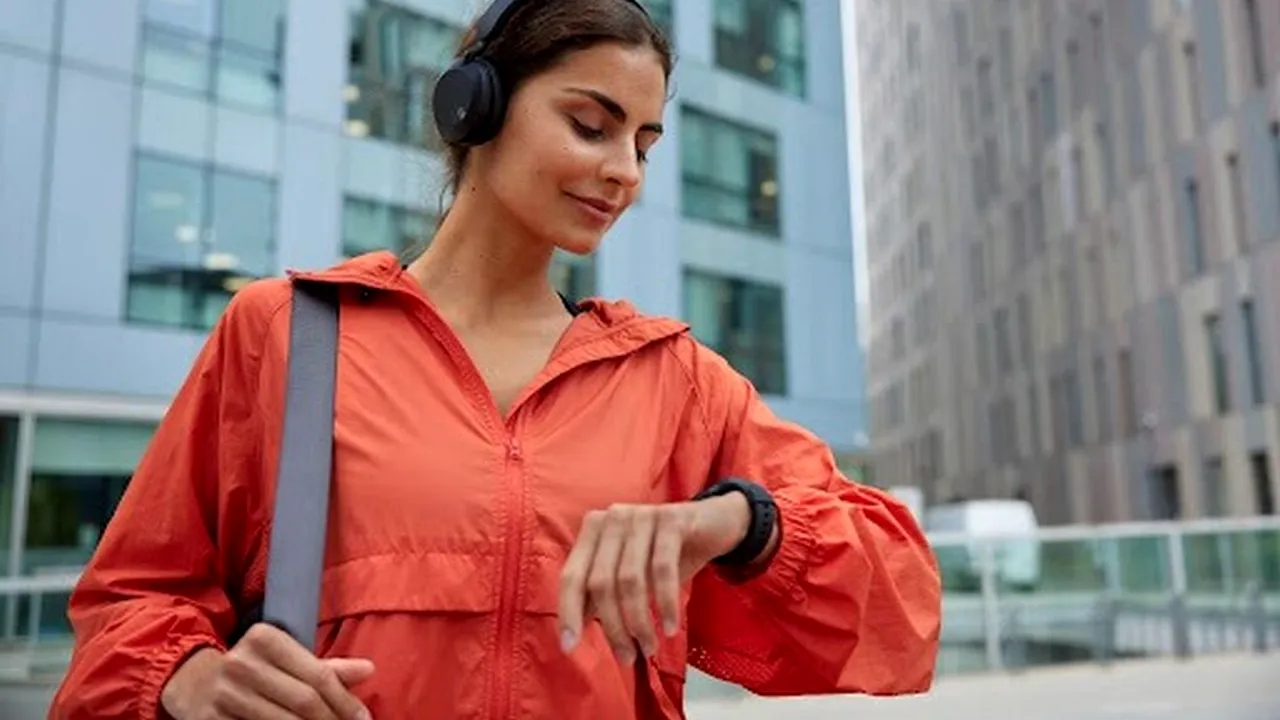 5 afecțiuni pe care un smartwatch le poate detecta foarte devreme 