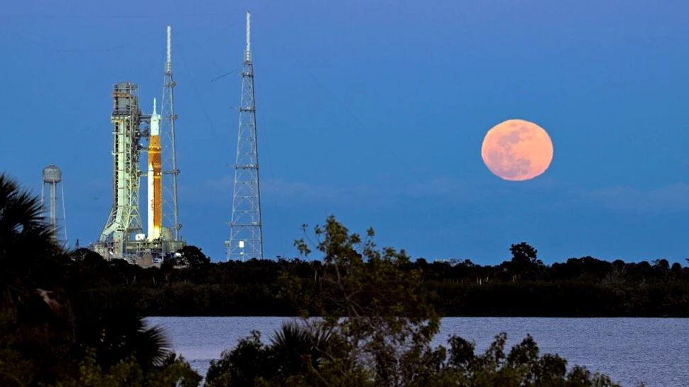 Misiuni diferite, aceleași probleme: Lansarea istorică Artemis 2 mai are de așteptat cel puțin încă o lună