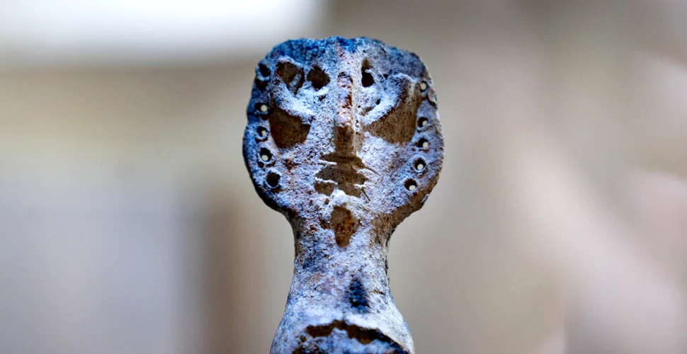 O figurină din lut, veche de 3.000 de ani, ar putea fi o zeiță preistorică a apei