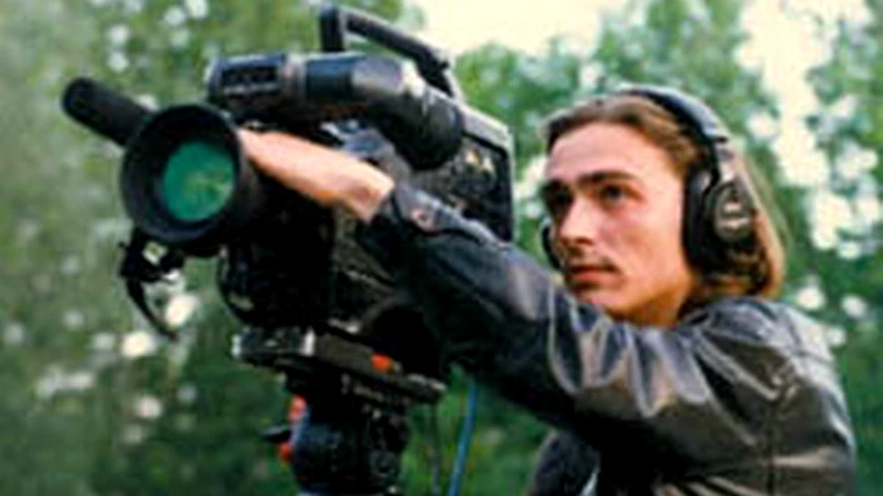 Regizorul moldovean care a innebunit internetul romanesc cu „scurt-metrajele” sale!