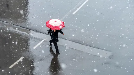 Primăvara se lasă așteptată! Meteorologii anunță lapoviță și ninsoare în cea mai mare parte a țării
