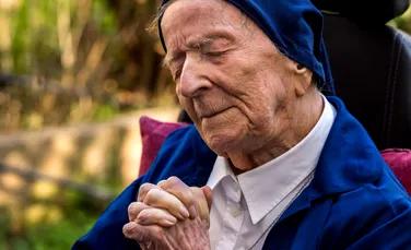O călugăriță din Franța, cea mai în vârstă persoană din Europa, a supraviețuit infectarea cu COVID-19