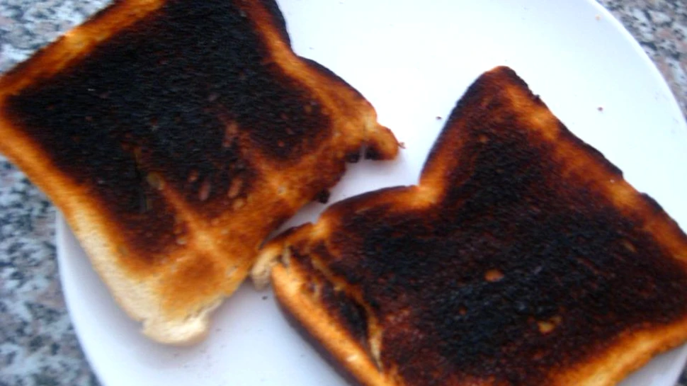 Favorizează mâncarea arsă apariţia cancerului? Concluzia la care a ajuns un chimist