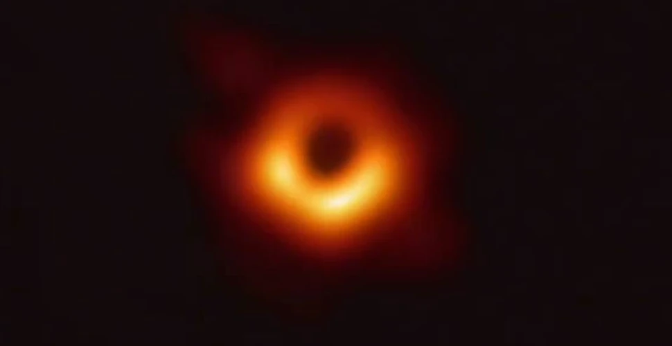 Prima imagine a unei găuri negre, desemnată descoperirea ştiinţifică a anului 2019 de către revista Science
