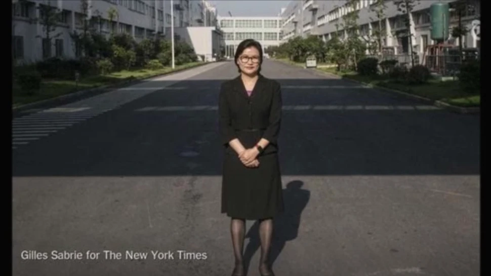 Povestea fascinantă a celei mai bogate femei din lume: cum a reuşit să dea lovitura după ce a renunţat la şcoală la 16 ani