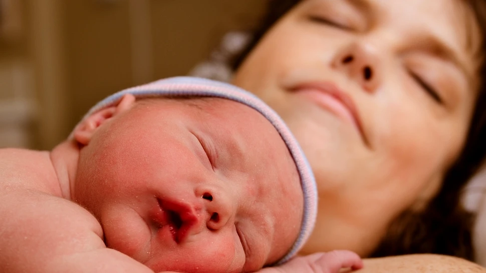 Pot femeile să nască fără dureri cu ajutorul hipnozei?