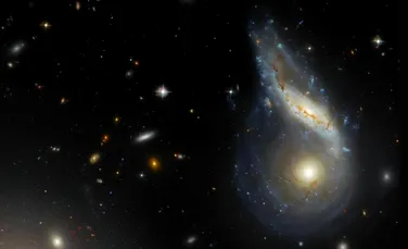 Telescopul Hubble a surprins „o fuziune monstruoasă”