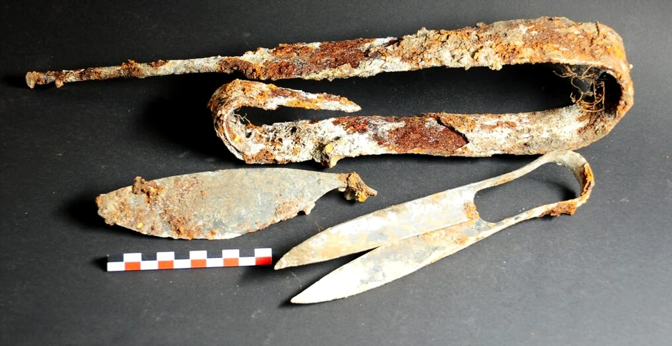 Un mormânt celtic de 2.300 de ani a dezvăluit o pereche de foarfeci pentru stângaci