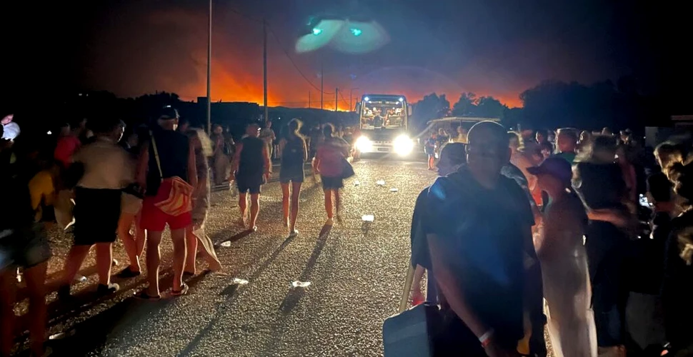 Grecia este „în război” cu incendiile de vegetație, cauzate de schimbările climatice