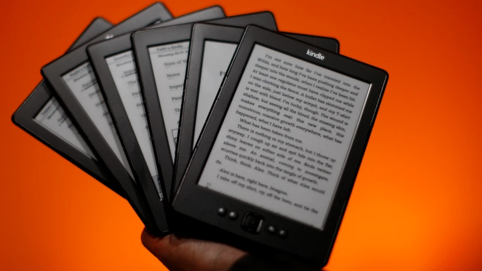 Ce riscă persoanele care citesc cărţi pe Kindle sau pe alte dispozitive electronice?