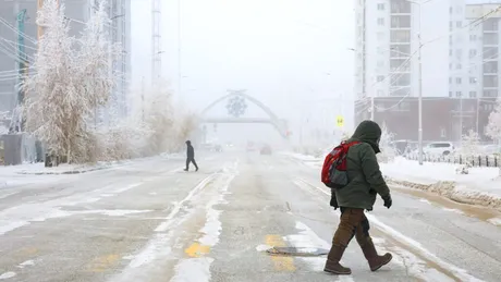 Cum este viața în cel mai rece oraș din lume? Mâncarea îngheață în câteva secunde!