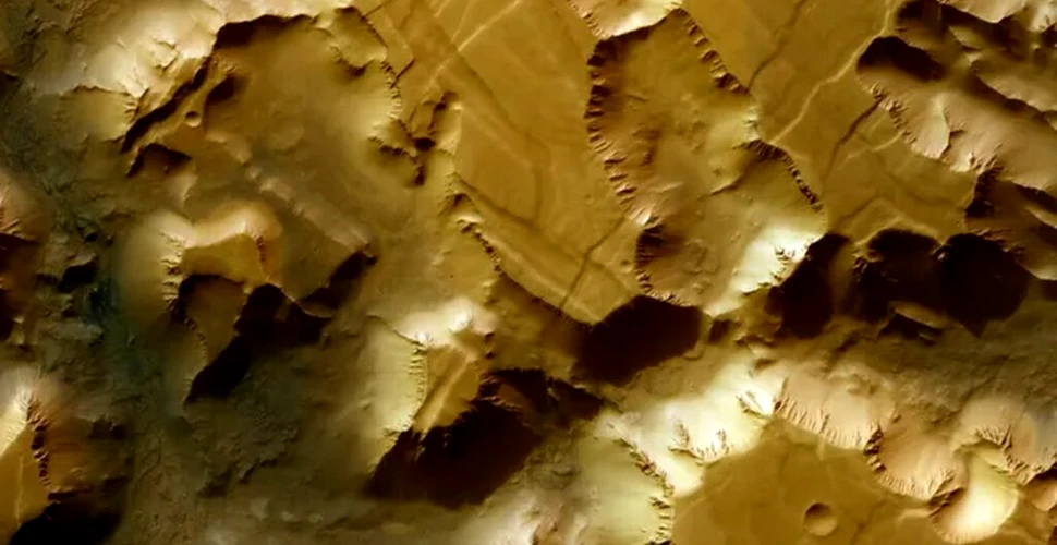 O filmare din satelit arată „Labirintul Nopții”, uimitorul canion de mărimea Italiei de pe Marte