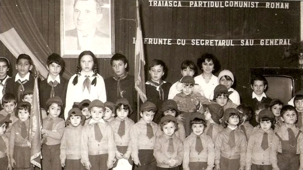 #CentenarulRosu: Cum sistemele comuniste de învăţământ produceau ”turnătorii”