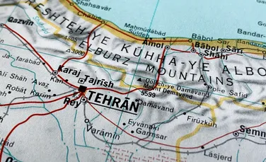 O singură zi de atacuri asupra rafinăriilor de petrol din Iran a eliberat la fel de mult dioxid de sulf ca o erupție vulcanică