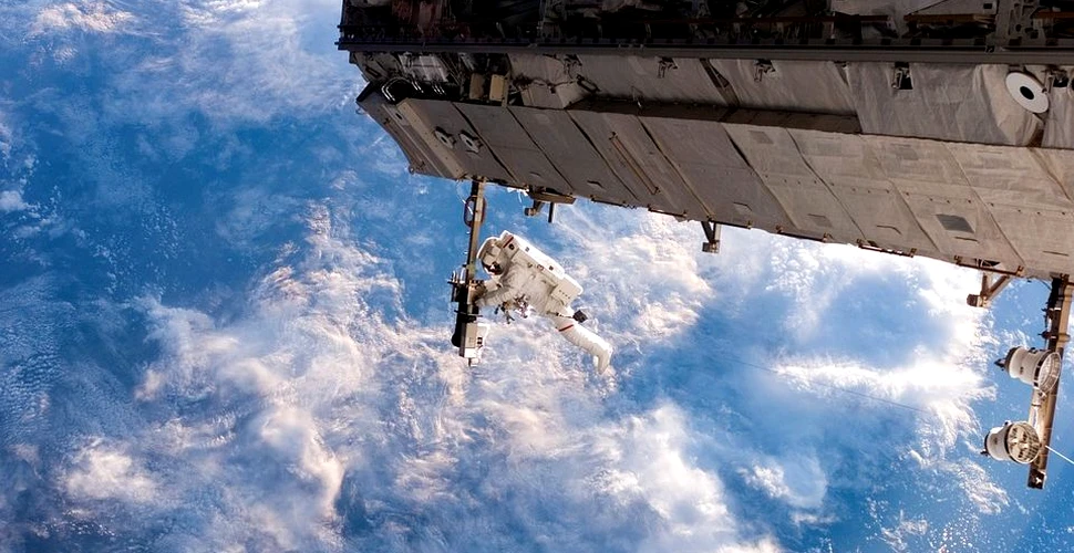 Au găsit ruşii viaţă extraterestră pe ISS? Un cosmonaut afirmă că a descoperit bacterii vii, care provin din ”spaţiu”, în carena Staţiei Spaţiale Internaţionale. Alţi experţi sunt sceptici