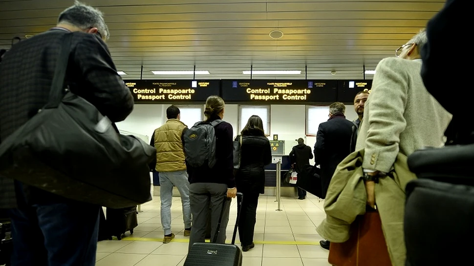 Trei reguli puţin cunoscute ale companiilor aeriene care te-ar putea SALVA într-un aeroport – FOTO